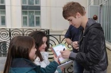  - 2011 - Signing Autopraghs Outside The Ritz Carlton-Dublin