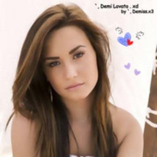  - Demi Lovato Glitarry
