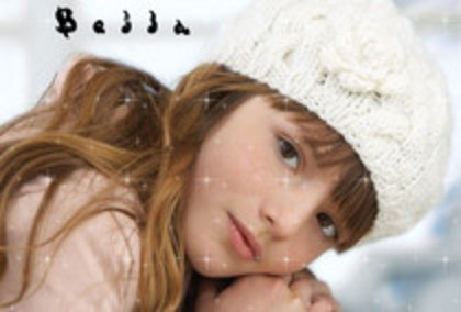  - Bella Thorne Glitarry