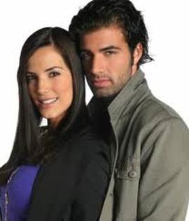 images - jencarlos canela si Gaby Espino