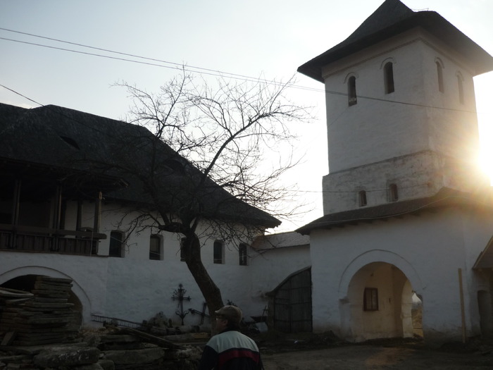 12 martie 2011 Manastirea Apostolache in renovare - inainte de a fi renovata 12 martie 2011