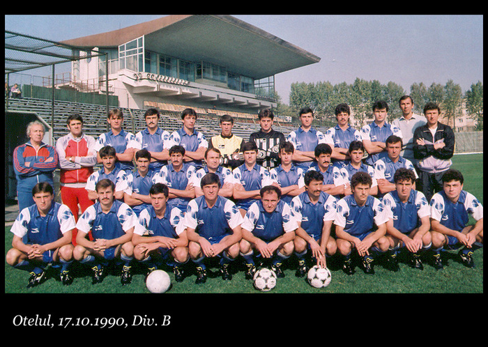 22_otelul_1990_big