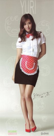64067_166324526711430_100000016513727_534169_623940_n - y---SNSD-yuri---y