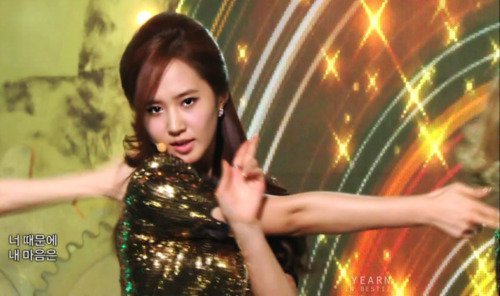 26985502_LXWLYIALF - y---SNSD-yuri---y