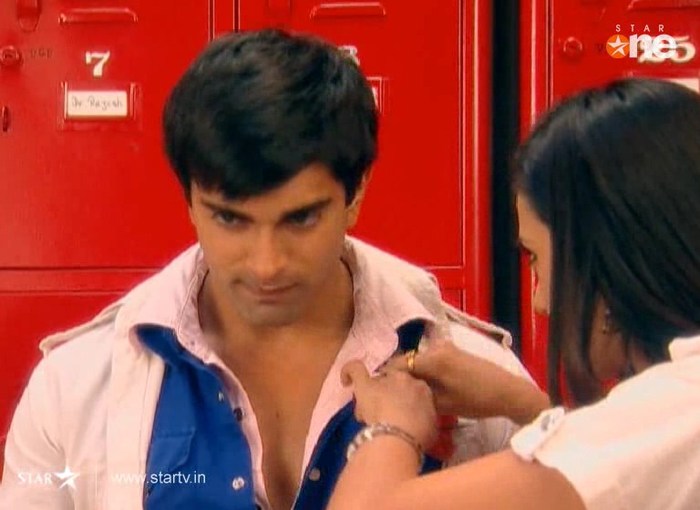 dill43 - INTALNIREA INIMILOR-DILLMILL GAYYE