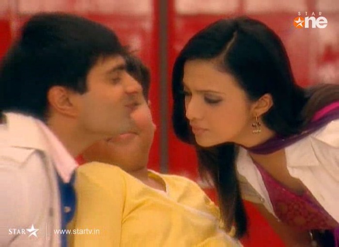 dill70 - INTALNIREA INIMILOR-DILLMILL GAYYE