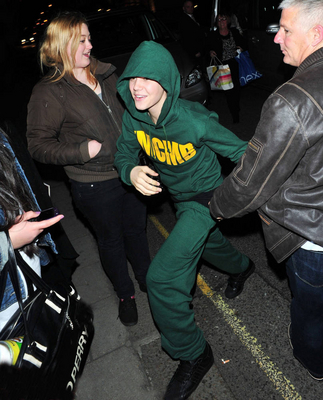  - 2011 Arriving Back To His London Hotel March 14th