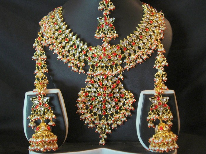 Heavy-kundan-Jewelry-2-1024x768 - Bijuterii indiene2