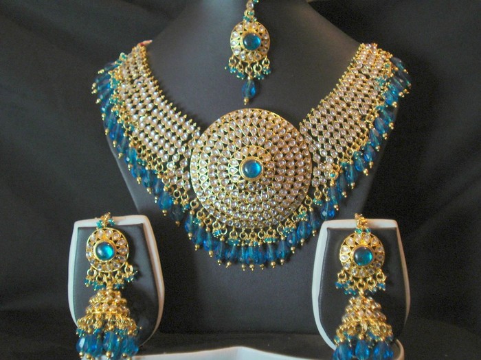 Heavy-kundan-Jewelry-4-1024x768 - Bijuterii indiene2