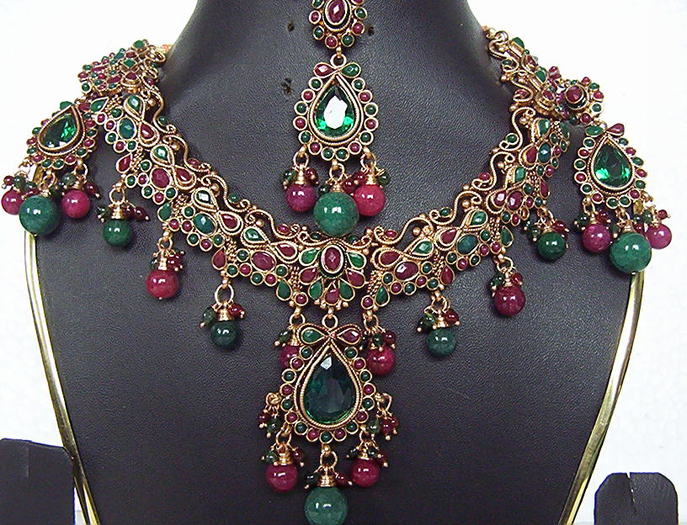 Multi-Color-stone-beaded-polki-set-9