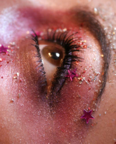 shiny-glitter-makeup-10