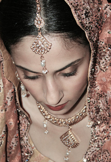 Pakistani_Bride_2009_4_by_azizamaheen - Podoabe indiene