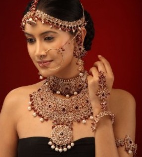 Pakistani-Bridal-polki-zirconia-jewelry-12