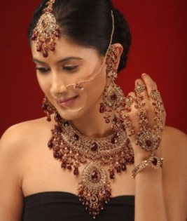Pakistani-Bridal-polki-zirconia-jewelry-13