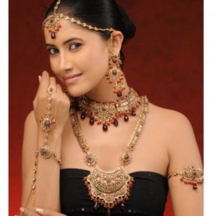 Pakistani-Bridal-polki-zirconia-jewelry-14 - Podoabe indiene