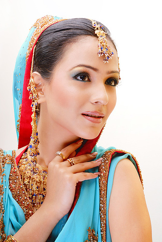 Pakistani-Bridal-with-Latest-Jewelry-and-Makeup-10 - Podoabe indiene