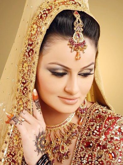 Seasonal-Bridal-Makeup2 - Podoabe indiene
