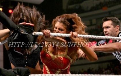 normal_r1~5 - eve torres vs the bella twins