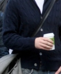Joe+Jonas+Joe+Jonas+Starbucks+4Jopuvodpcyl_006 - puzlle