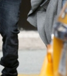 Joe+Jonas+Joe+Jonas+Starbucks+EAJqaML6dW0l_009