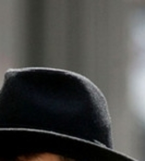 Joe+Jonas+Joe+Jonas+Starbucks+KqjbVgnJTo6l_002 - puzlle