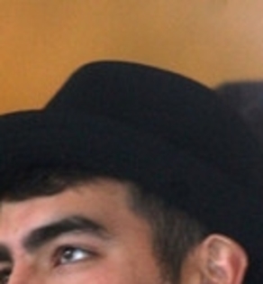 Joe+Jonas+Joe+Jonas+Starbucks+wL97waINoIHl_002