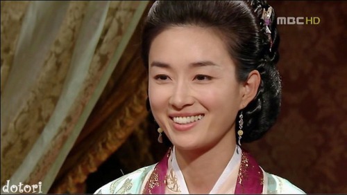 Lady Yuhwa - Ll Legendele Palatulu Printul Jumong lL