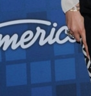 Jennifer+Lopez+American+Idol+Finalist+Party+D_c6ievJLbCl_010