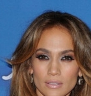 Jennifer+Lopez+American+Idol+Finalist+Party+JRWWnw1UAKpl_002