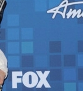 Jennifer+Lopez+American+Idol+Finalist+Party+MqQwtYs4uTGl_006