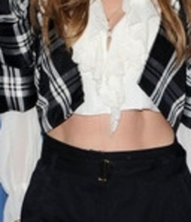 Jennifer+Lopez+American+Idol+Finalist+Party+uozFgOYyLKsl_005