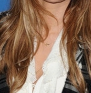 Jennifer+Lopez+American+Idol+Finalist+Party+ZryRjkxUORUl_005