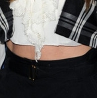 Jennifer+Lopez+American+Idol+Finalist+Party+ZryRjkxUORUl_008