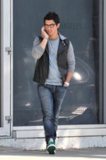 30332104_SYKNSVLKC - joe jonas