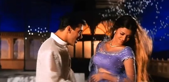 9 - Hum Dil De Chuke Sanam - Chand Chupa Badal Mein