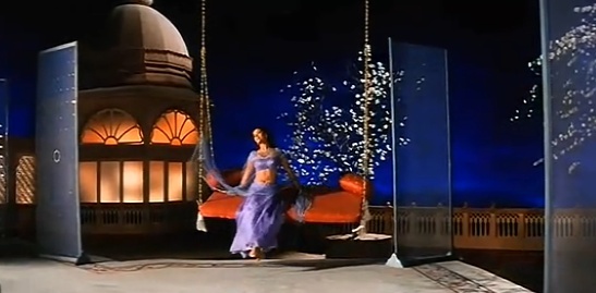 12 - Hum Dil De Chuke Sanam - Chand Chupa Badal Mein