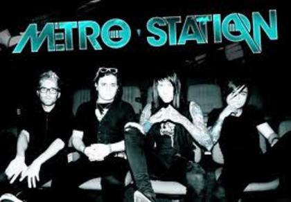 Metro Station - Trace Cyrus