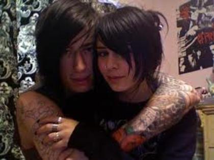 Trace Cyrus si Hanna Beth