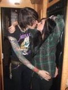 Trace Cyrus si Hanna Beth - Trace Cyrus