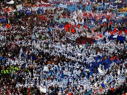 791288155963__miting-19-05-adriana-neagoe