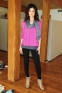 32804004_KSCSIFJWT - Selena Gomez