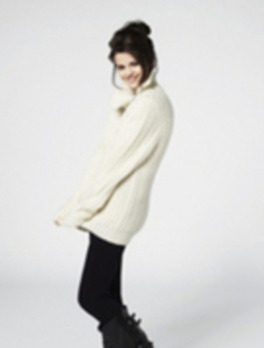 32804447_XJQWTUXYW - Selena Gomez