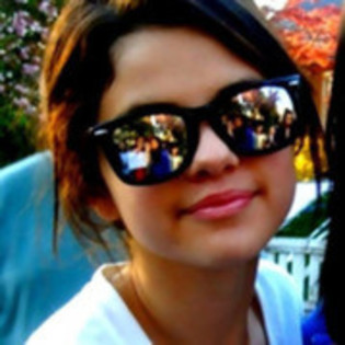 32807921_OHVEUKSXI - Selena Gomez