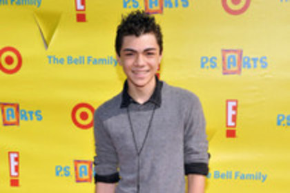 30611812_FNKEOMZDT - adam irigoyen