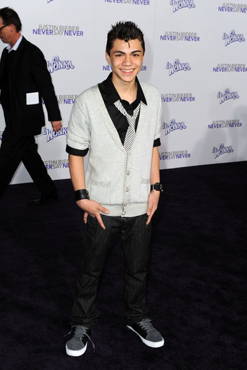 Adam+Irigoyen+Premiere+Paramount+Pictures+OaRQZZkrOC3l - adam irigoyen