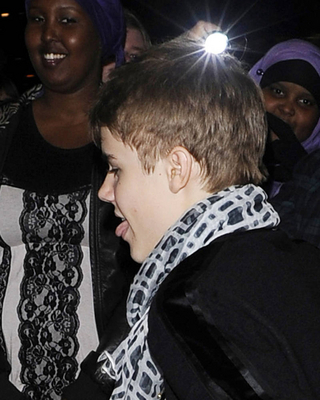  - 2011 Arriving Back To His Hotel In London March 16th