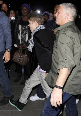  - 2011 Arriving Back To His Hotel In London March 16th
