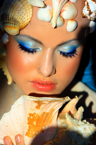 beautiful women with perfect makeup (3)