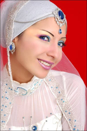Hijab-wedding-dress-Prom-and-Ball-Gowns-13