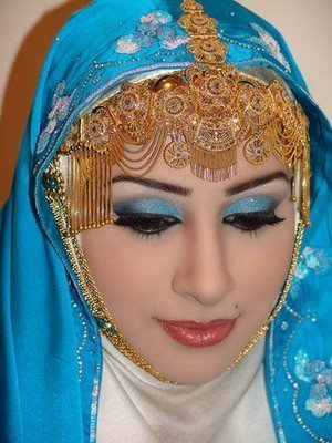 Make-up-of-Bridals-in-Headscarf-6